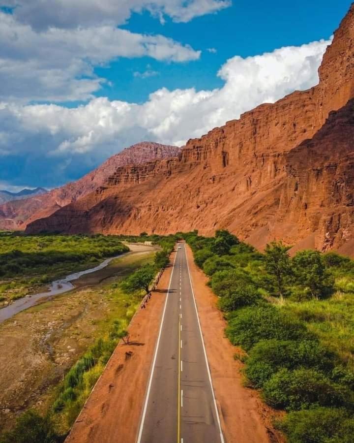Huaka Hostel And Guest House Cafayate Esterno foto